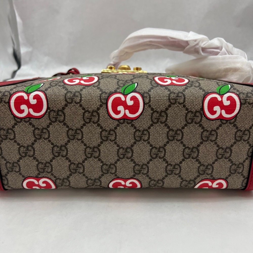 Authentic Gucci GG Supreme Apple Print Padlock Shoulder Bag 🍎✨ - Picture 9 of 16